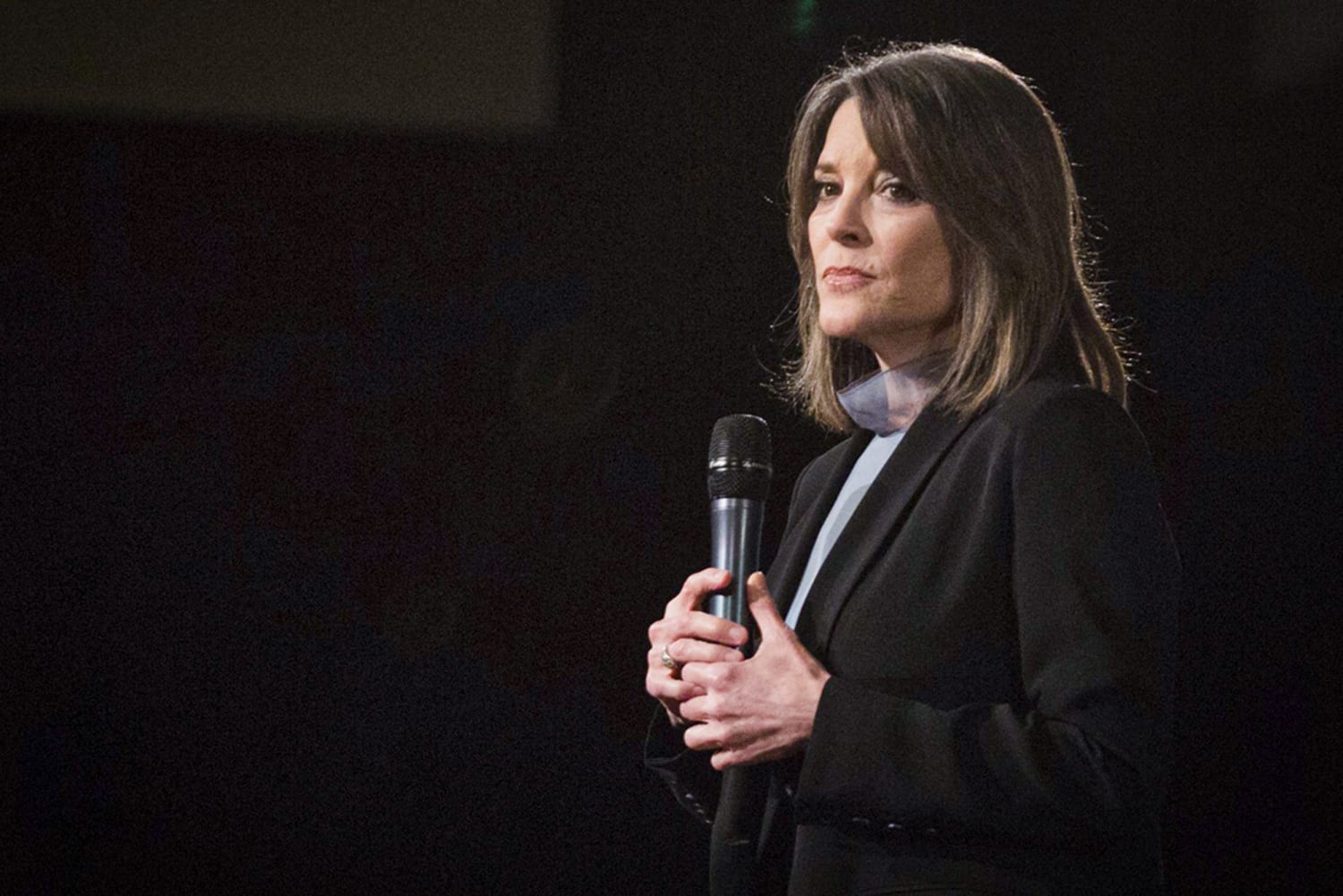 Marianne Williamson Relaunches Presidential Campaign Amidst Rising Fascism Concerns - Archyde