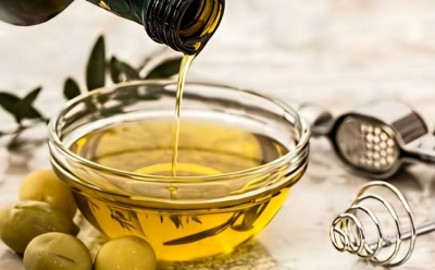 Understanding the Dangers of Soybean and Corn Oil: Expert Advice on Heart Health and Nutrition
