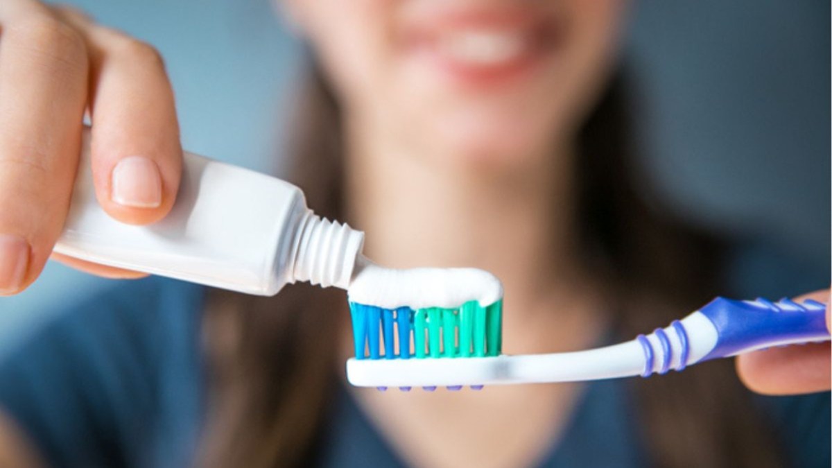 How to choose a toothpaste: 7 keys to avoid oral problems