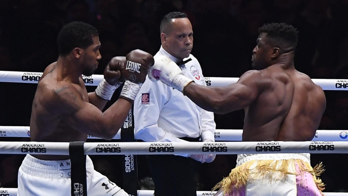 Joshua knocks out Ngannou in his second boxing fight
