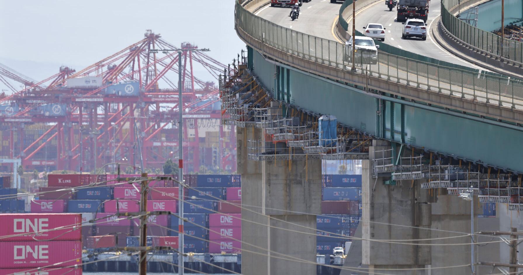 OPED-TARIFFS-SMALLBUSINESS-COMMENTARY-FILEPIC-GET