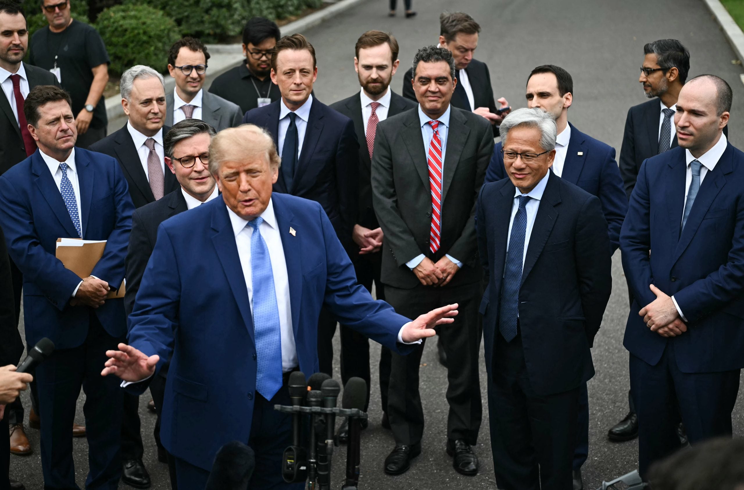 Trump Gathers Tech Leaders To Sign Voluntary AI Self-Regulation Accord