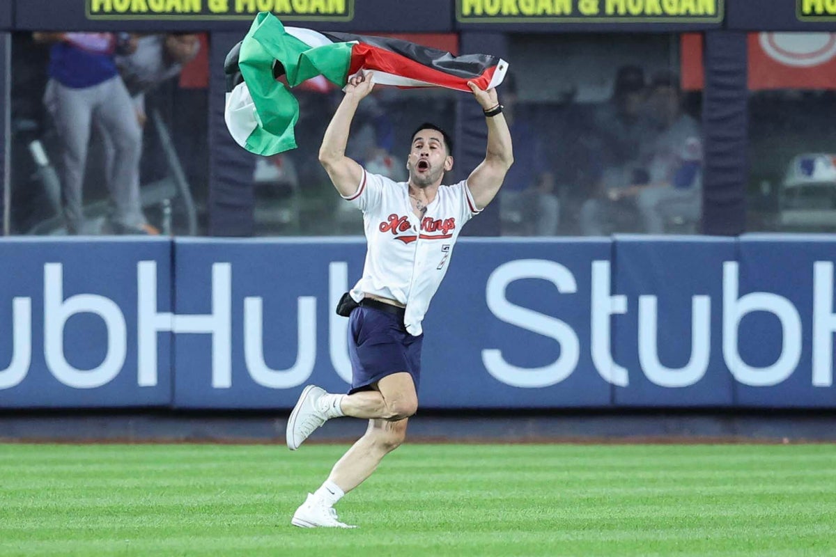 Man Arrested for Running onto Yankee Stadium Field with Palestinian Flag